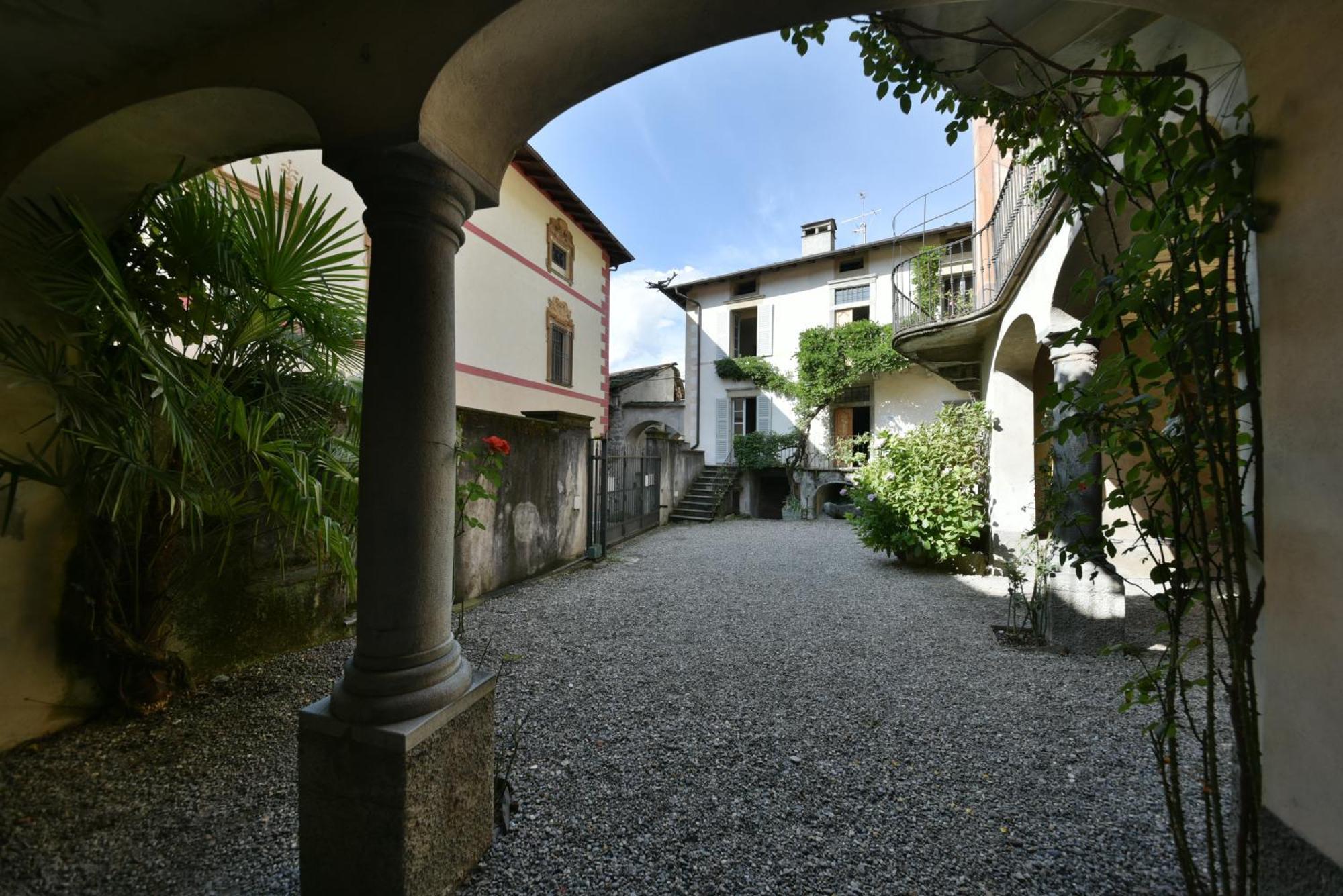 San Bernardo  Piano Nobile Al Roseto Del Dragoヴィラ エクステリア 写真